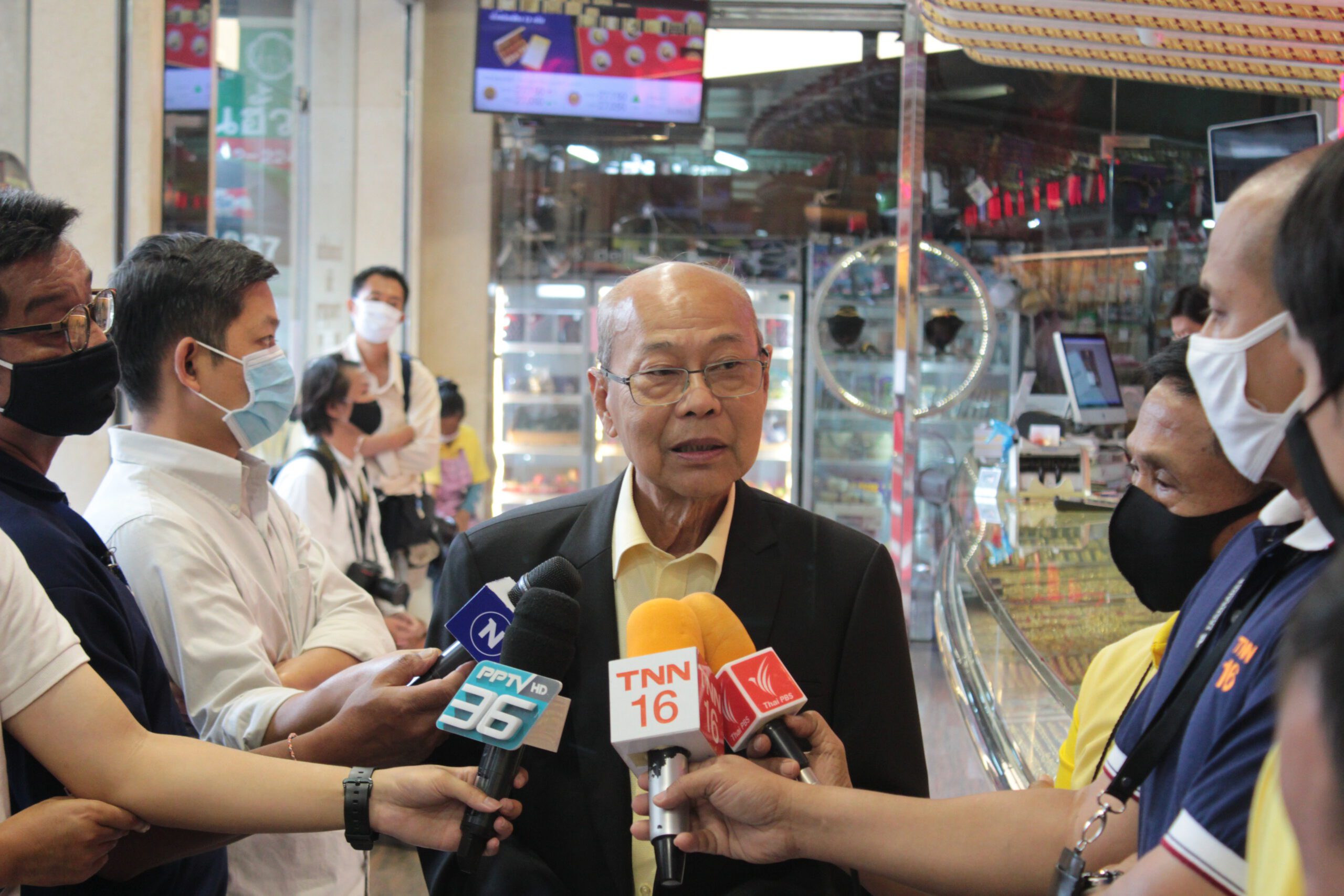 คุณจิตติ ตั้งสิทธิ์ภักดี นายกสมาคมค้าทองคำ